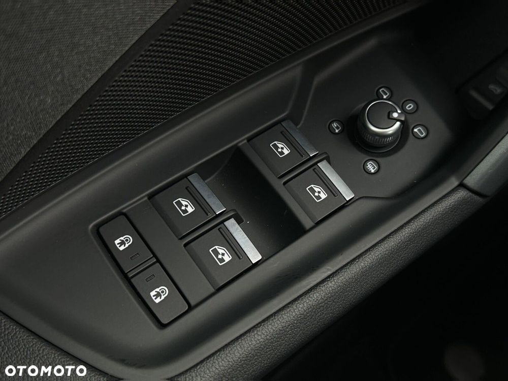 Audi A3 Sportback 35 TFSI mHEV S tronic - 24