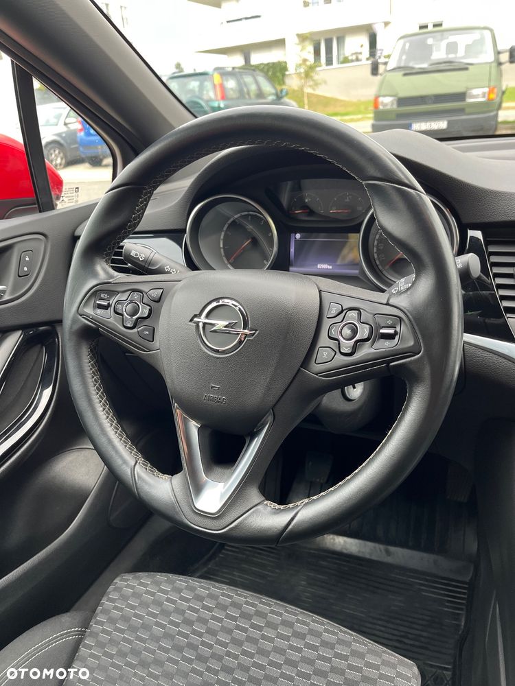 Opel Astra 1.4 T Dynamic - 29