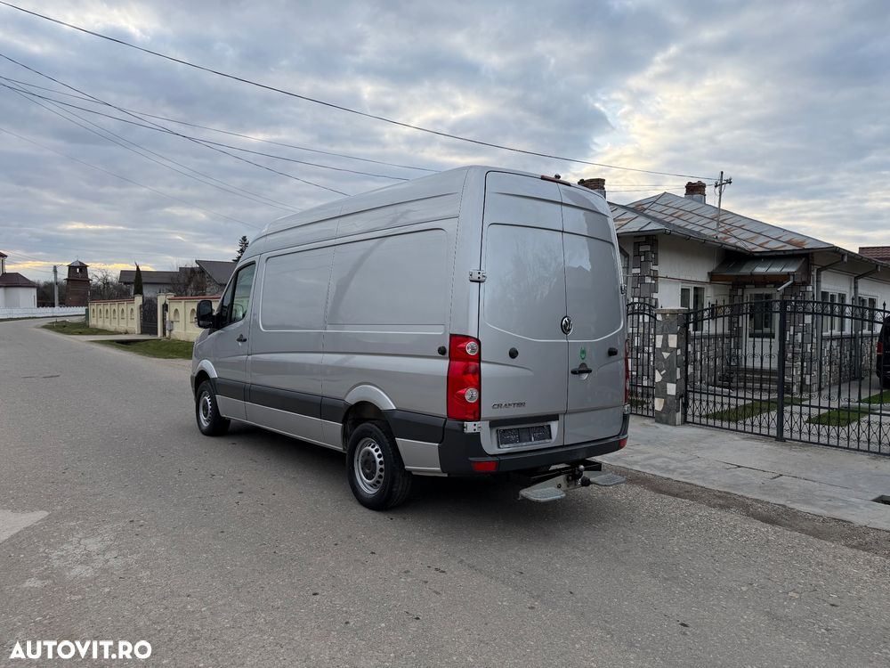 Volkswagen Crafter - 2