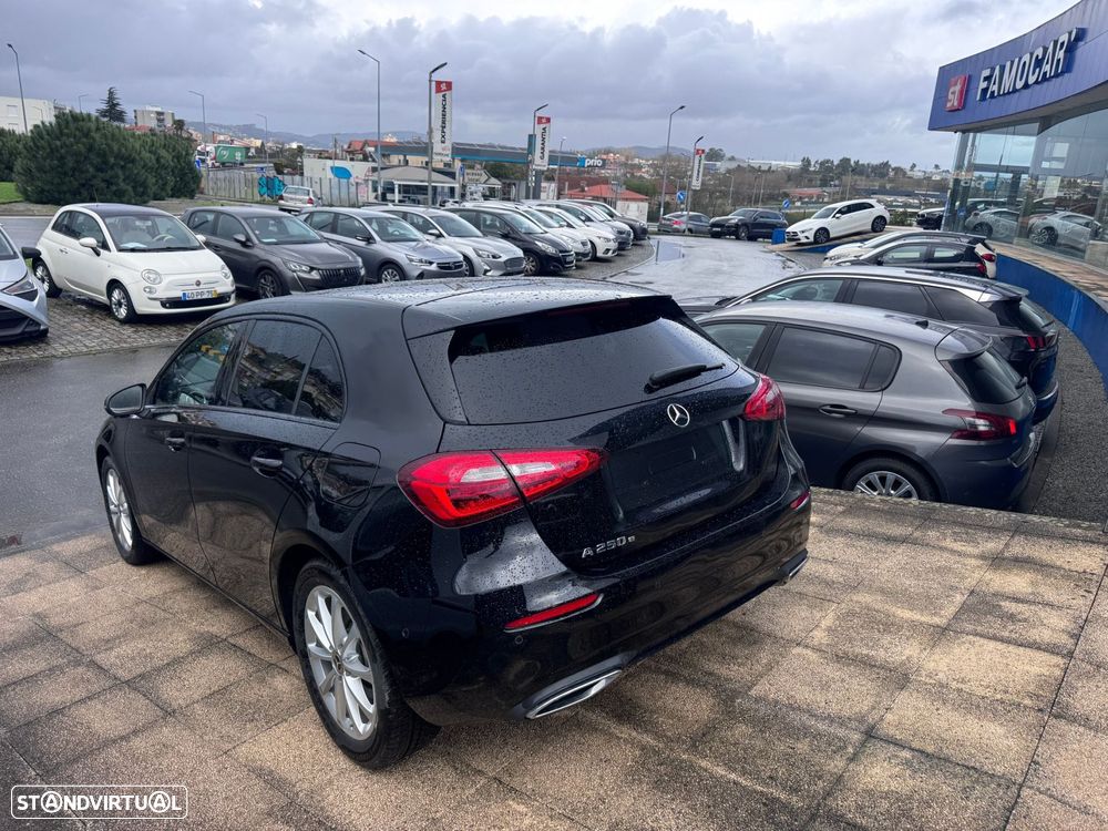 Mercedes-Benz A 250 e - 4