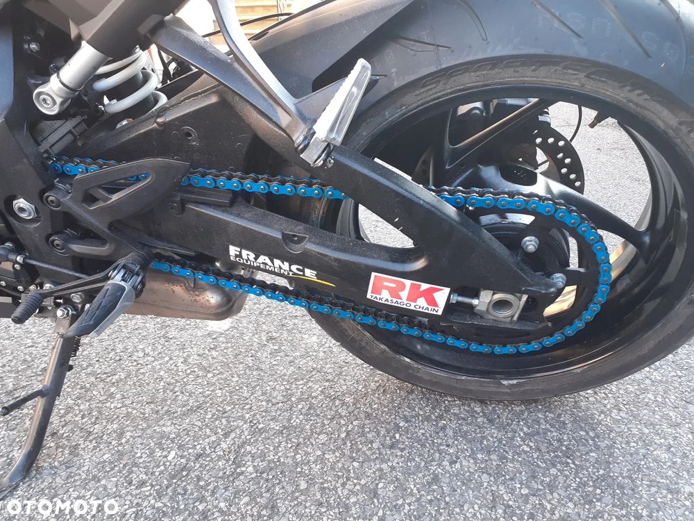 Suzuki GSX 1000 - 22