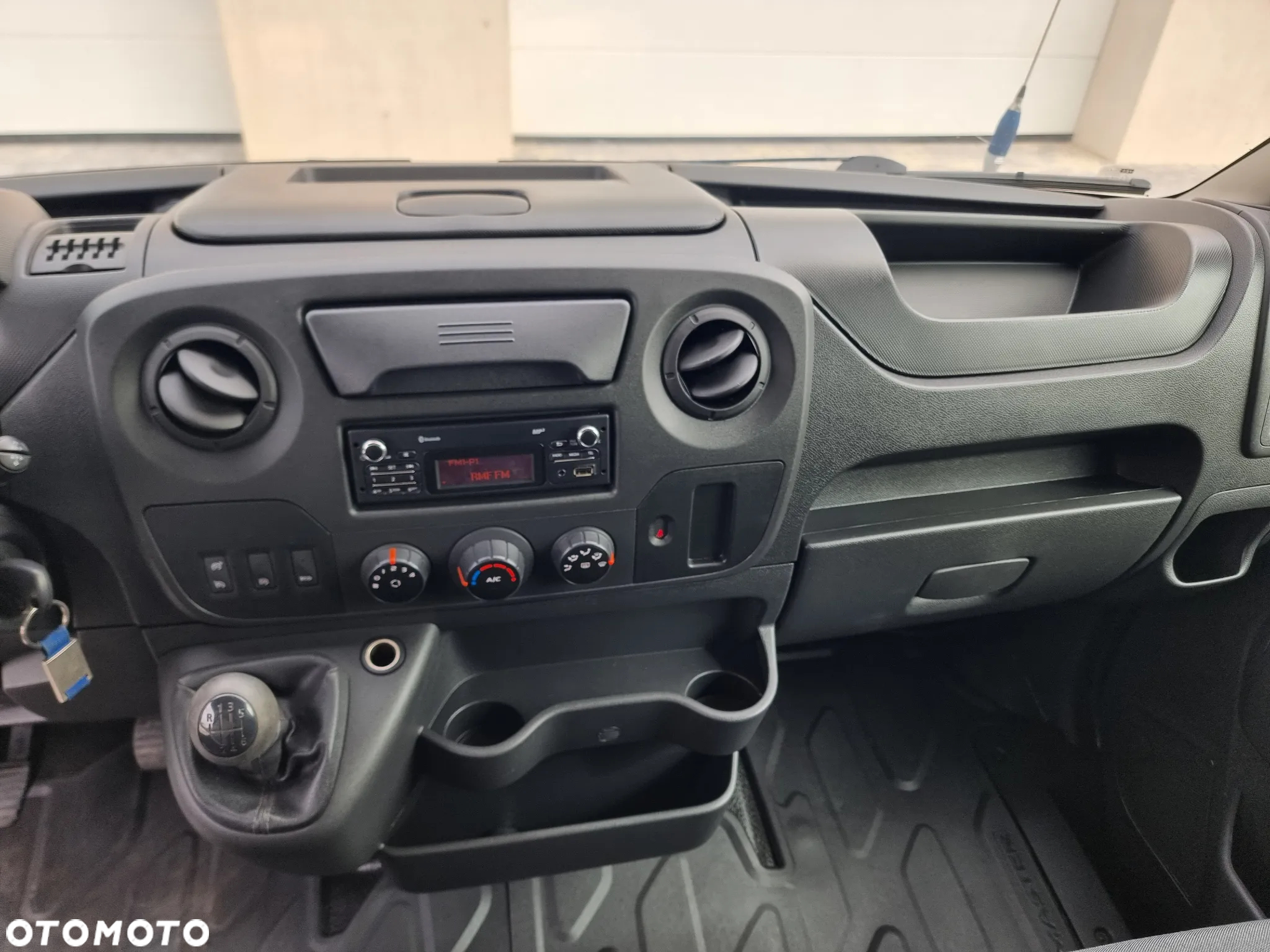 Renault Master, Salon Polska, 12 Palet, Drzwi z tyłu - 15