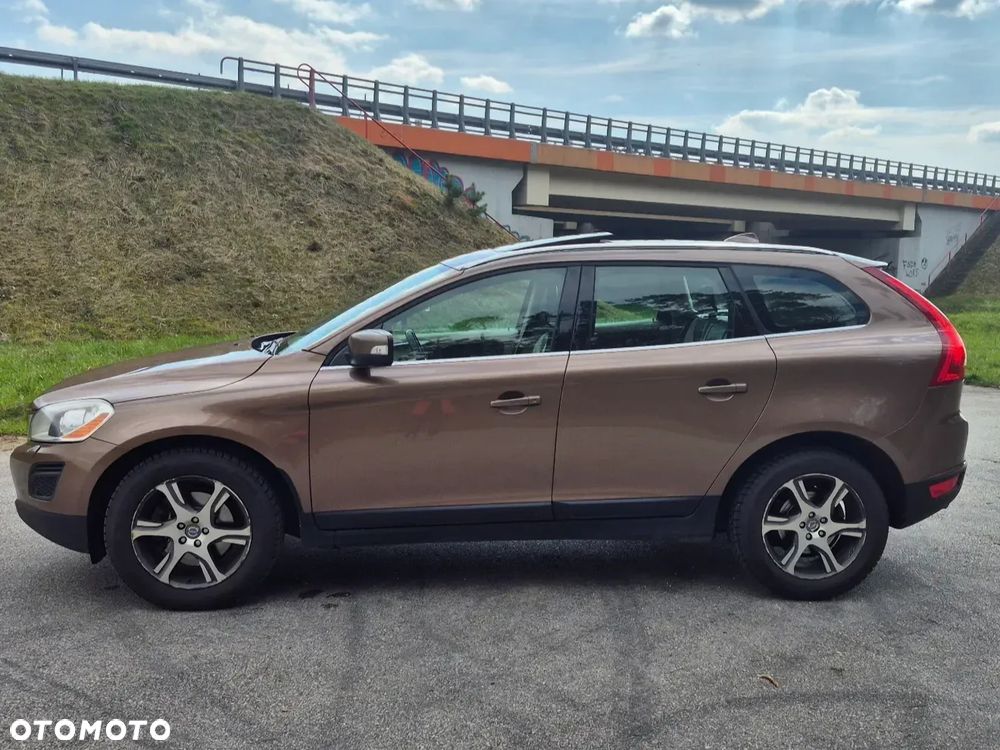 Volvo XC 60 D3 AWD Summum - 3