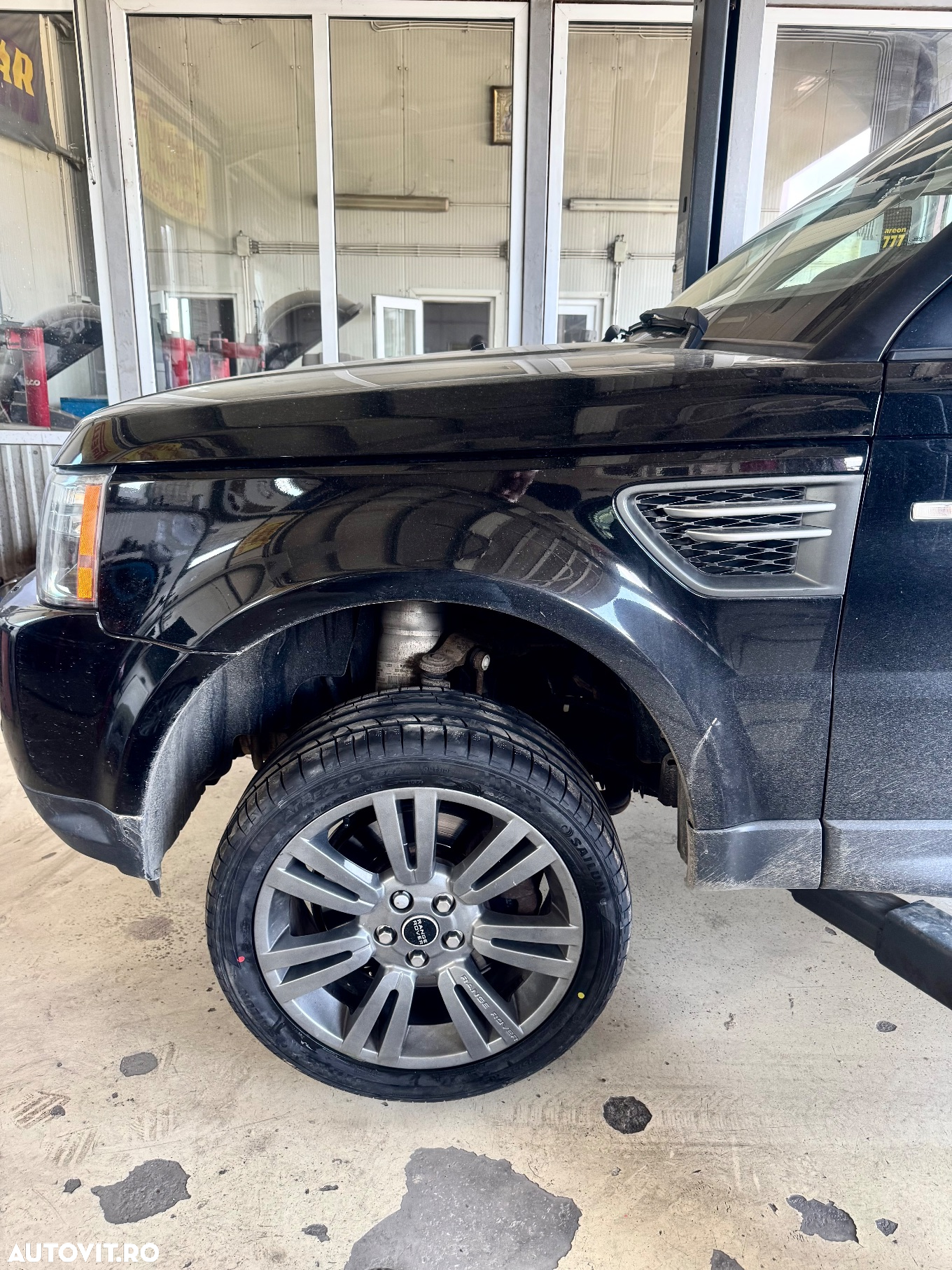 Land Rover Range Rover Sport 3.0 TDV6 SE - 14