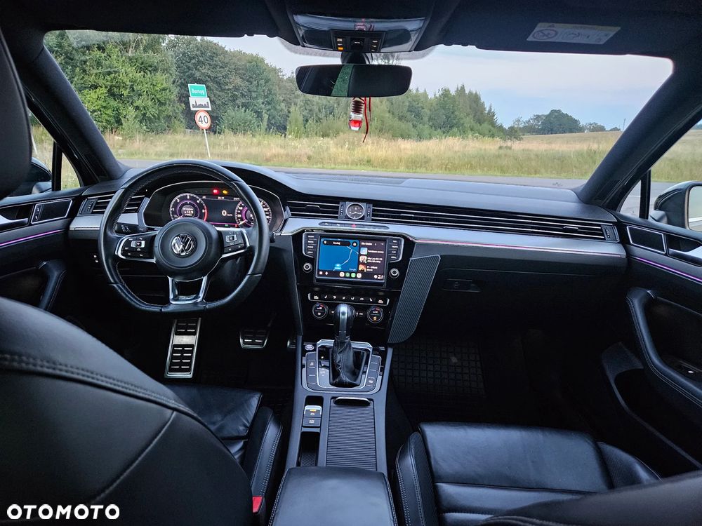 Volkswagen Passat - 15