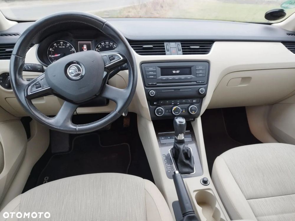 Skoda Octavia 1.8 TSI DSG Ambition - 6