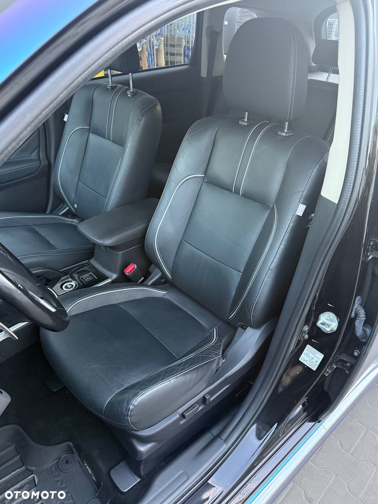 Mitsubishi Outlander 2.0 4WD Top - 17