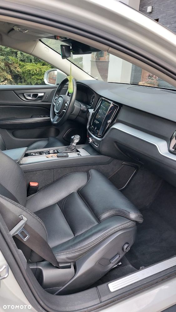 Volvo V60 Cross Country D4 AWD - 8