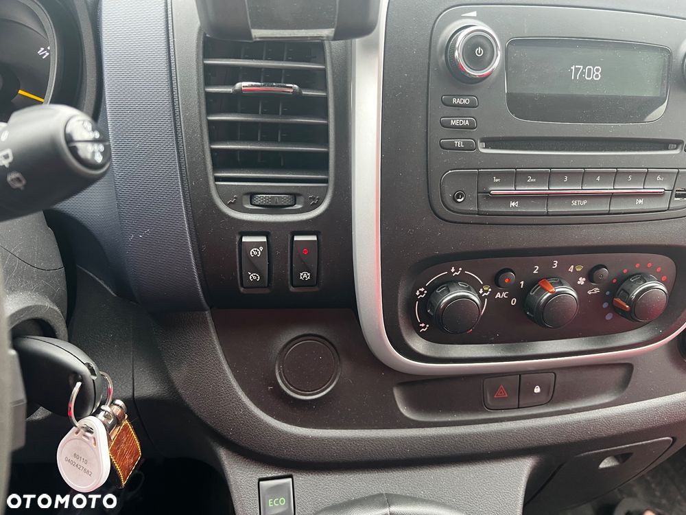 Opel Vivaro - 17