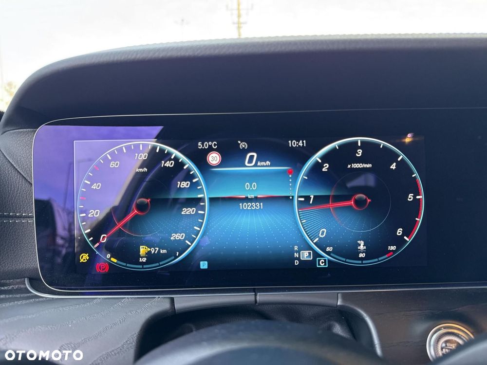 Mercedes-Benz Klasa E - 12