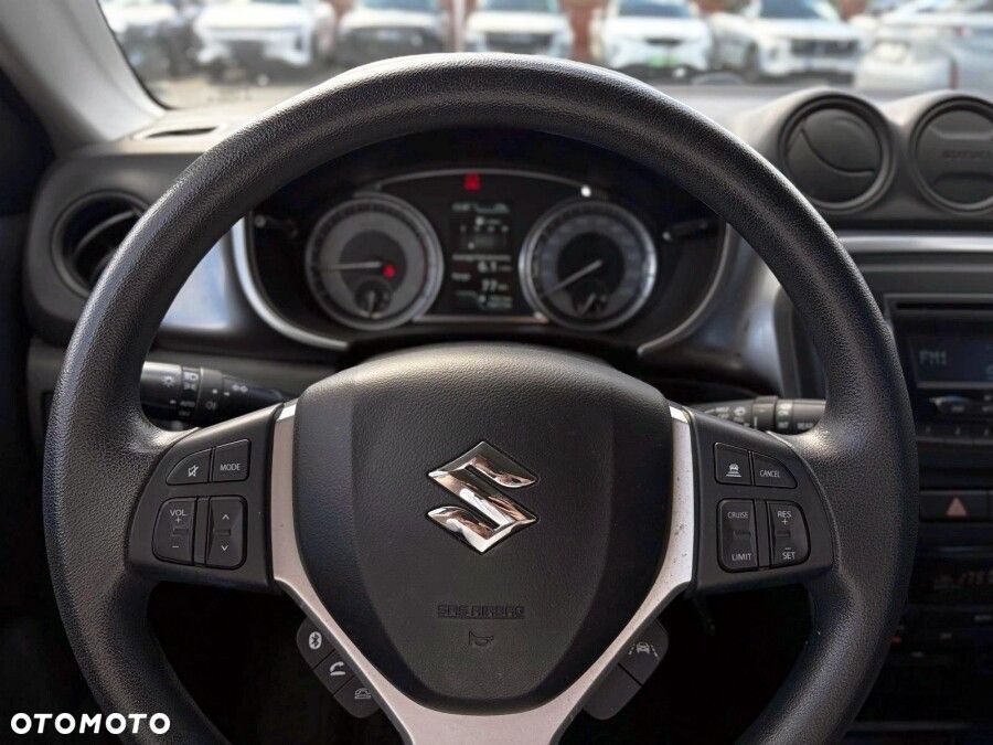 Suzuki Vitara - 8