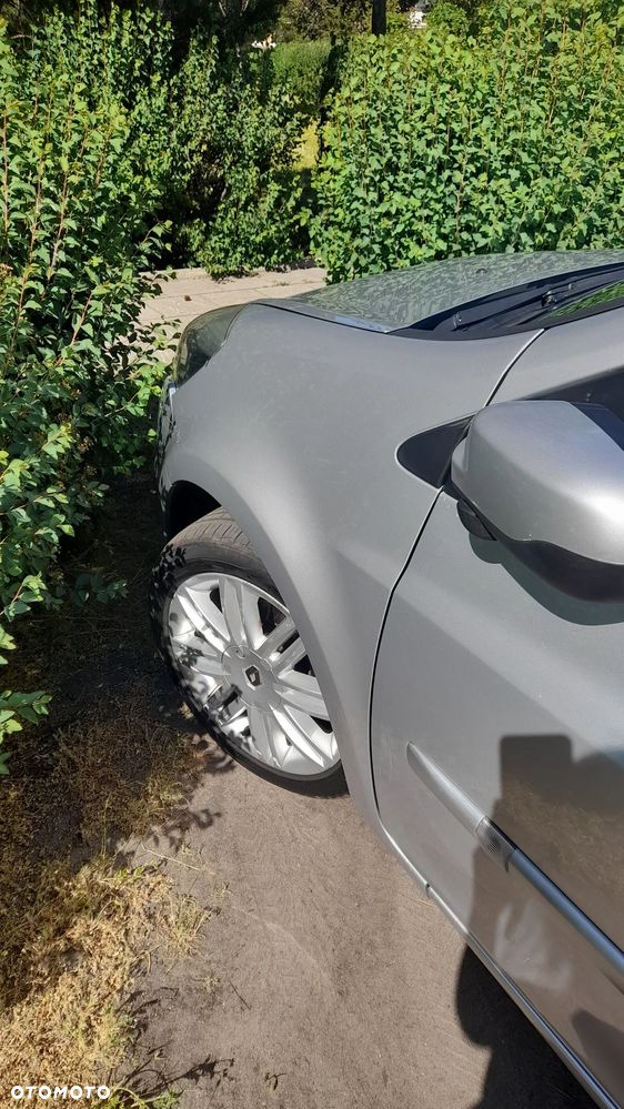 Renault Clio 1.6 16V Dwudziestka - 18