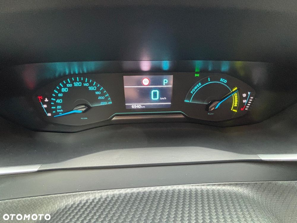 Peugeot 2008 PureTech mHEV Active e-DCS6 - 32