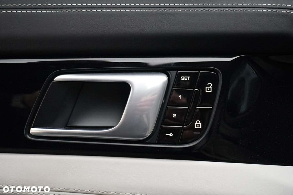 Porsche Panamera 4S E-Hybrid - 21