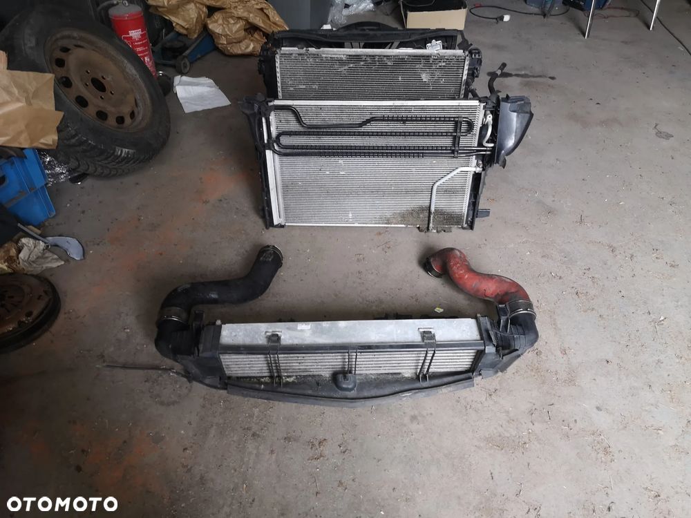 Komplet chłodnic z wentylatorem mercedes W204 2.2 CDI Lift - 4