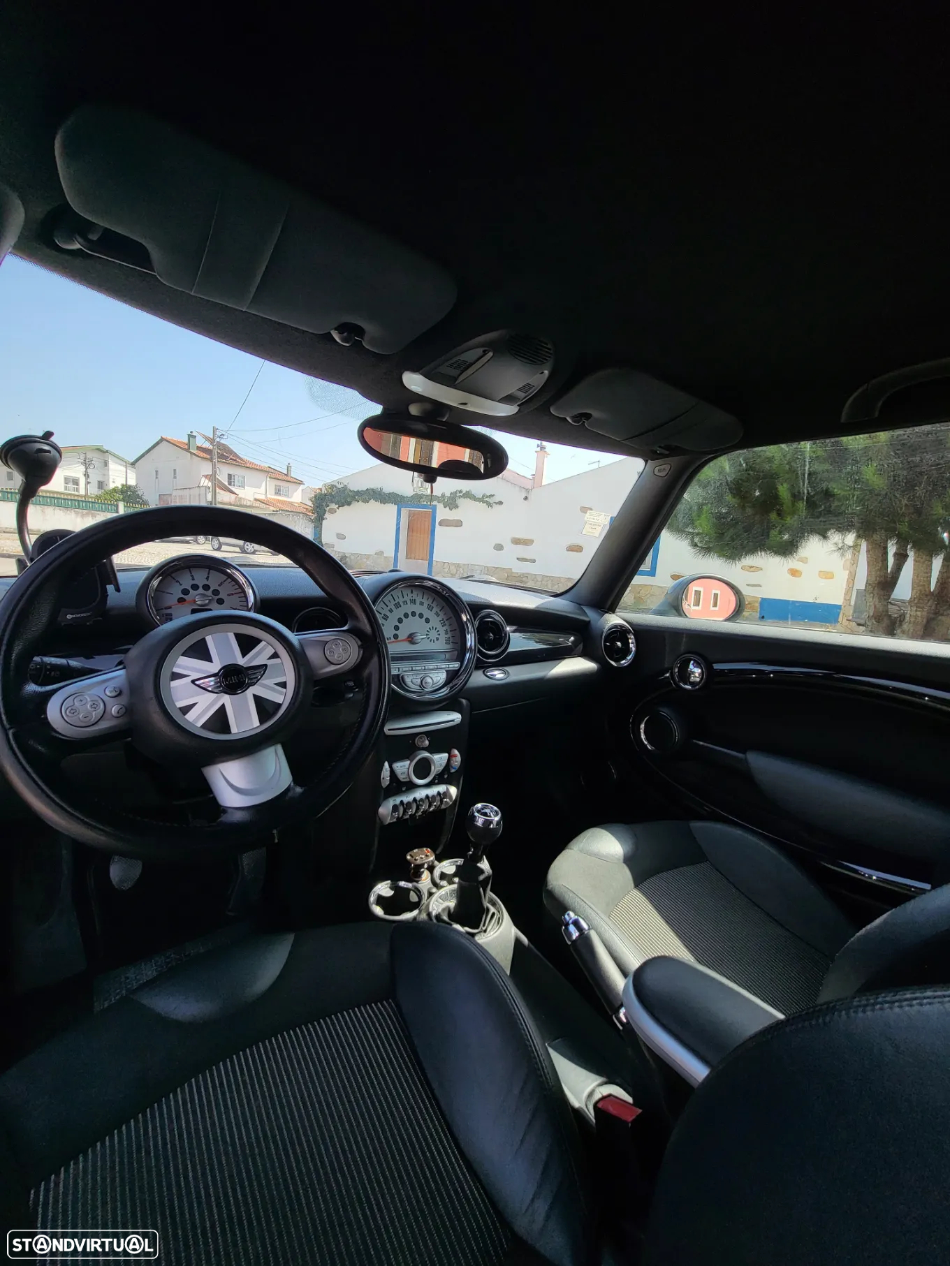 MINI 3 Portas Cooper D - 3
