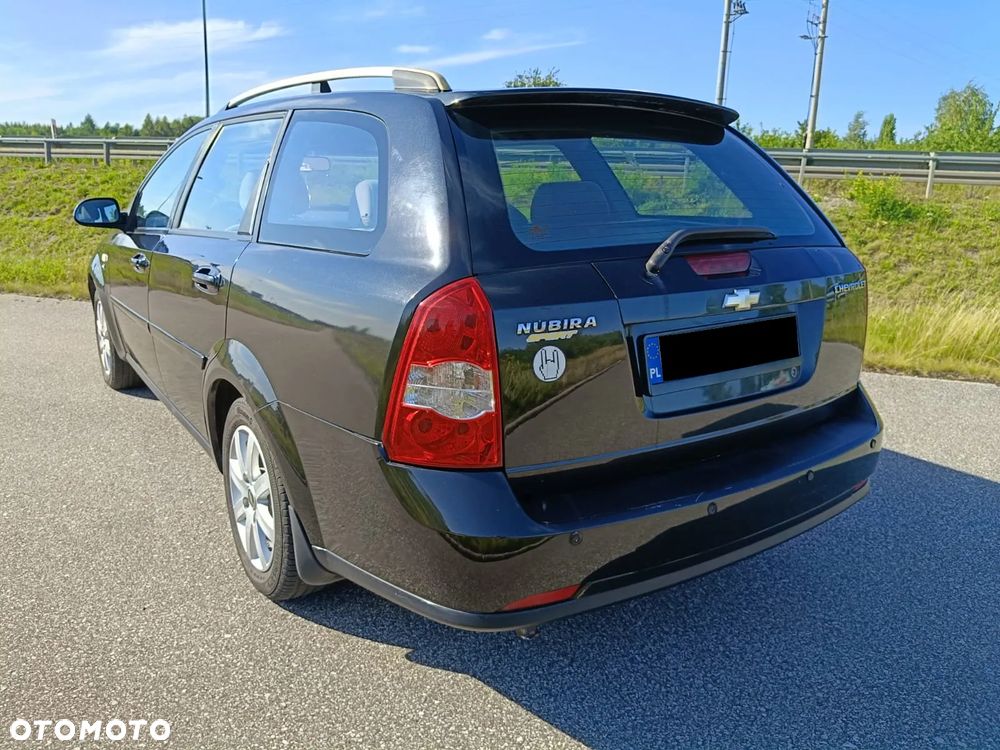 Chevrolet Nubira 1.6 Kombi SE - 9