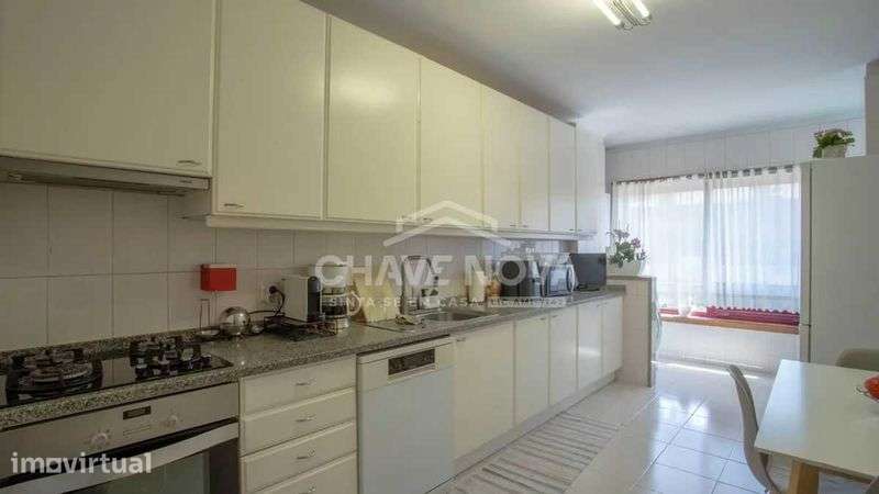 Apartamento T3 c/ Vistas Mar e Garagem Box em Canidelo - Grande imagem: 5/12