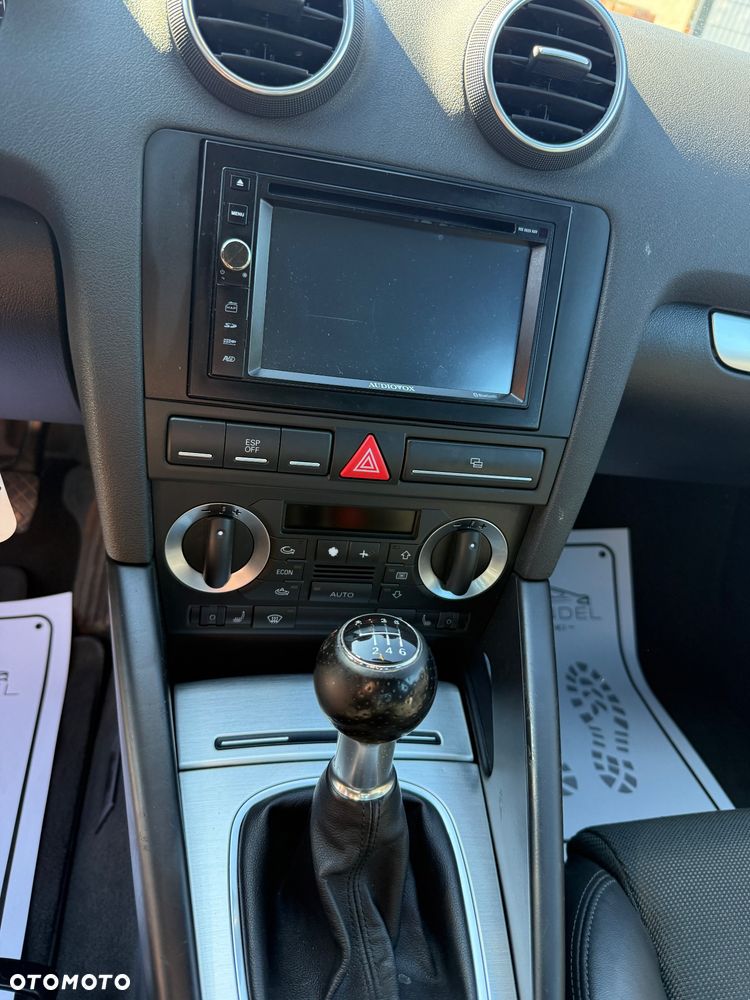 Audi A3 Sportback 2.0 TDI DPF S line Sportpaket - 11
