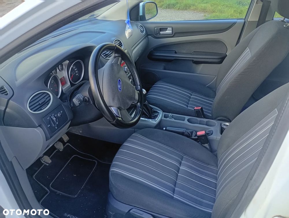 Ford Focus - 7