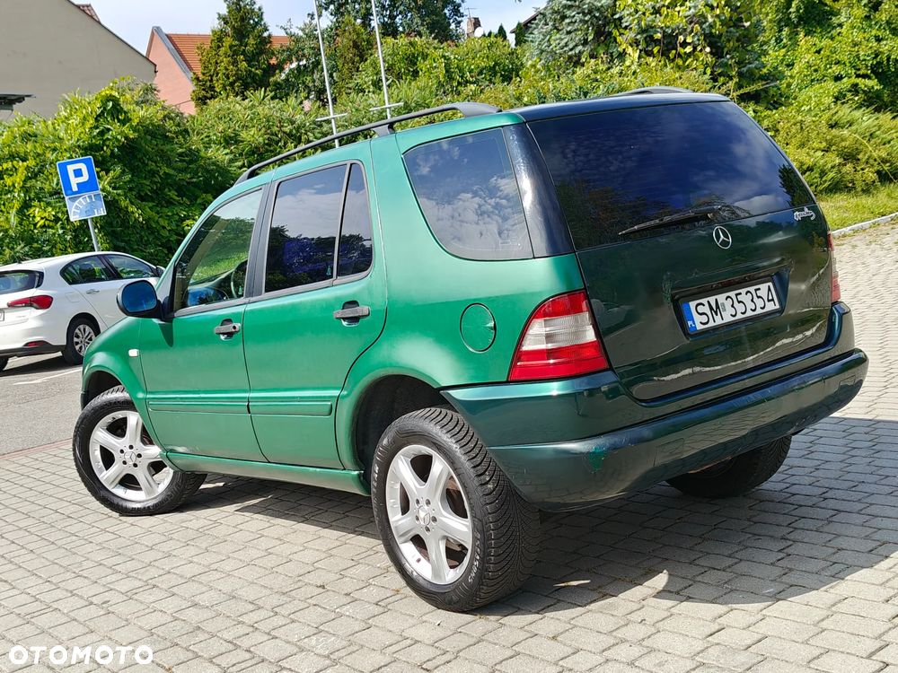 Mercedes-Benz ML - 4