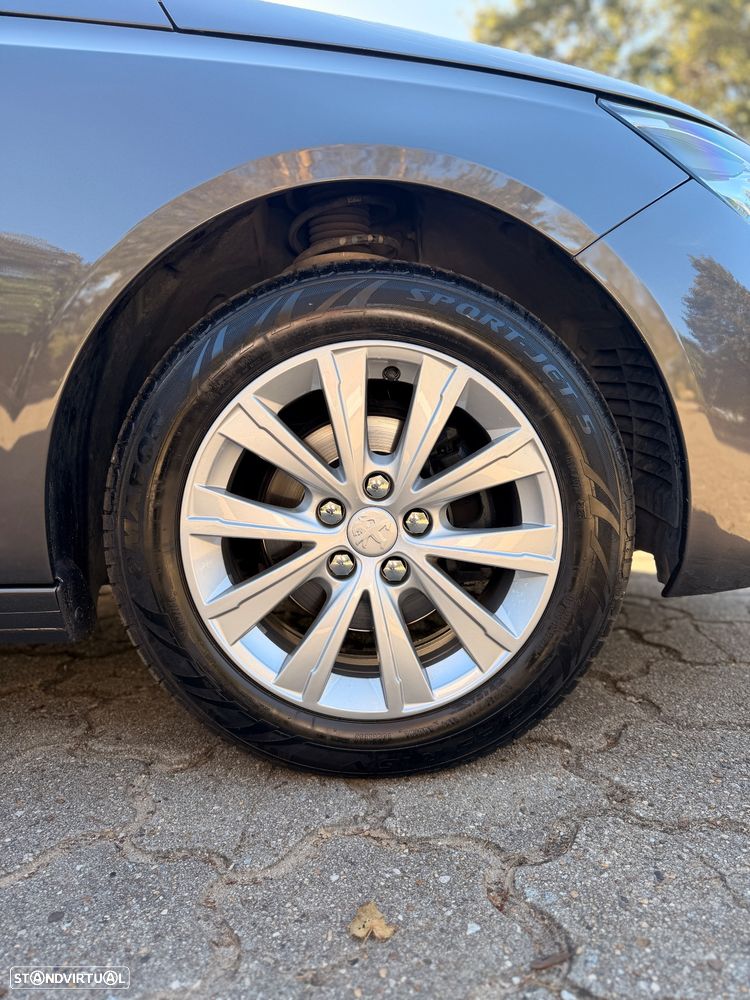 Peugeot 308 SW 1.2 PureTech Style - 7