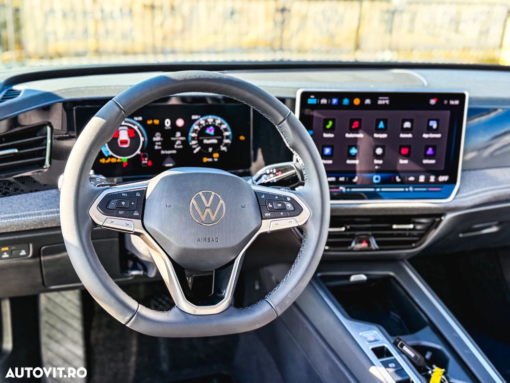 Volkswagen Passat 2.0 TDI DSG Base - 18