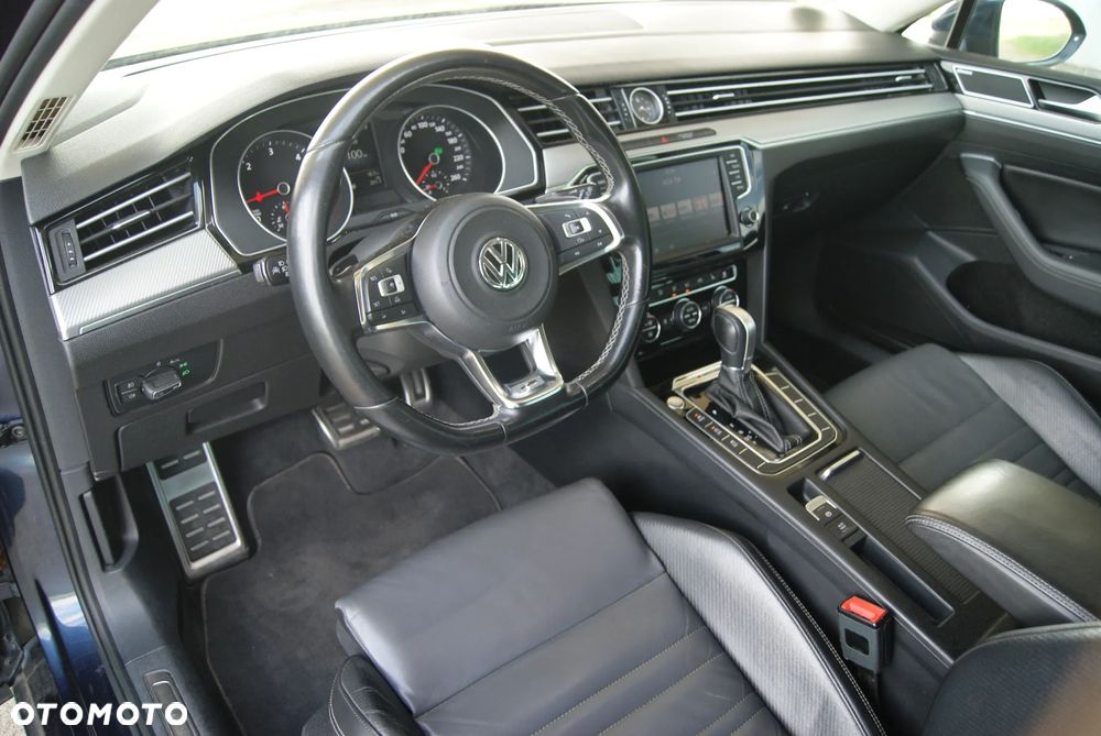 Volkswagen Passat 2.0 TDI SCR 4Mot DSG Highline - 14