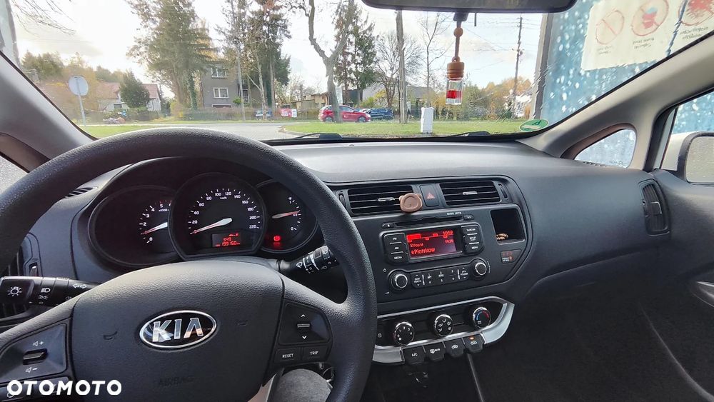 Kia Rio - 1