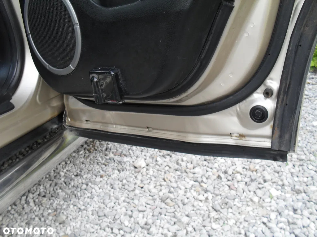 Suzuki Grand Vitara 2.0 - 35