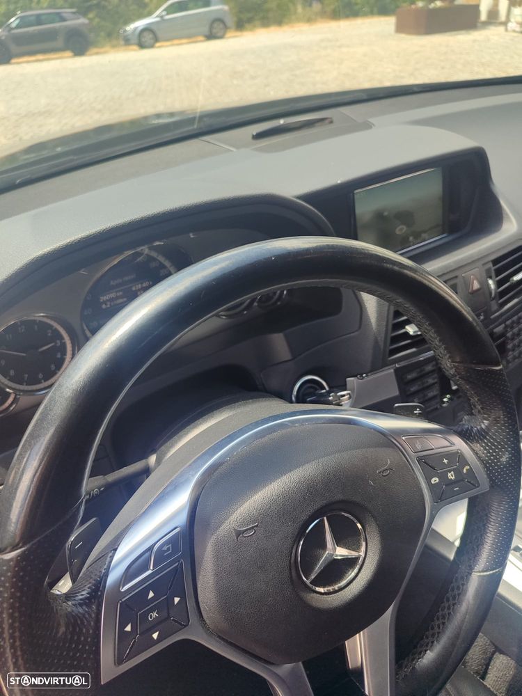 Mercedes-Benz E 220 - 10
