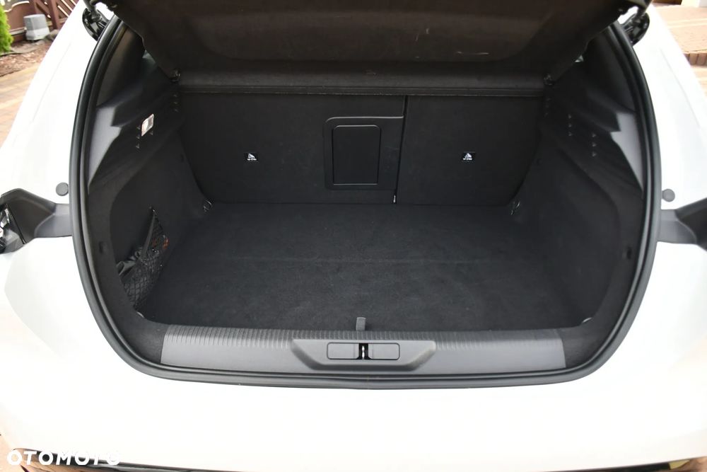 Peugeot 308 1.6 Hybrid PHEV GT Pack EAT8 - 41