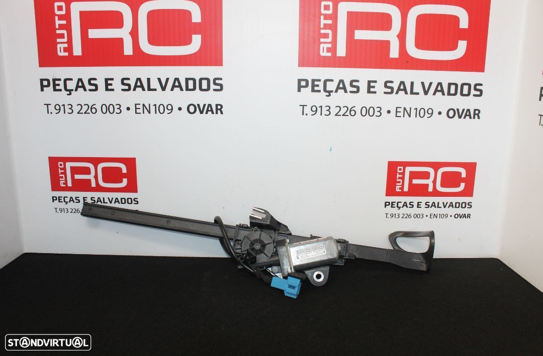 Regulador Electrico do Cinto Mercedes W205 Coupe - 1