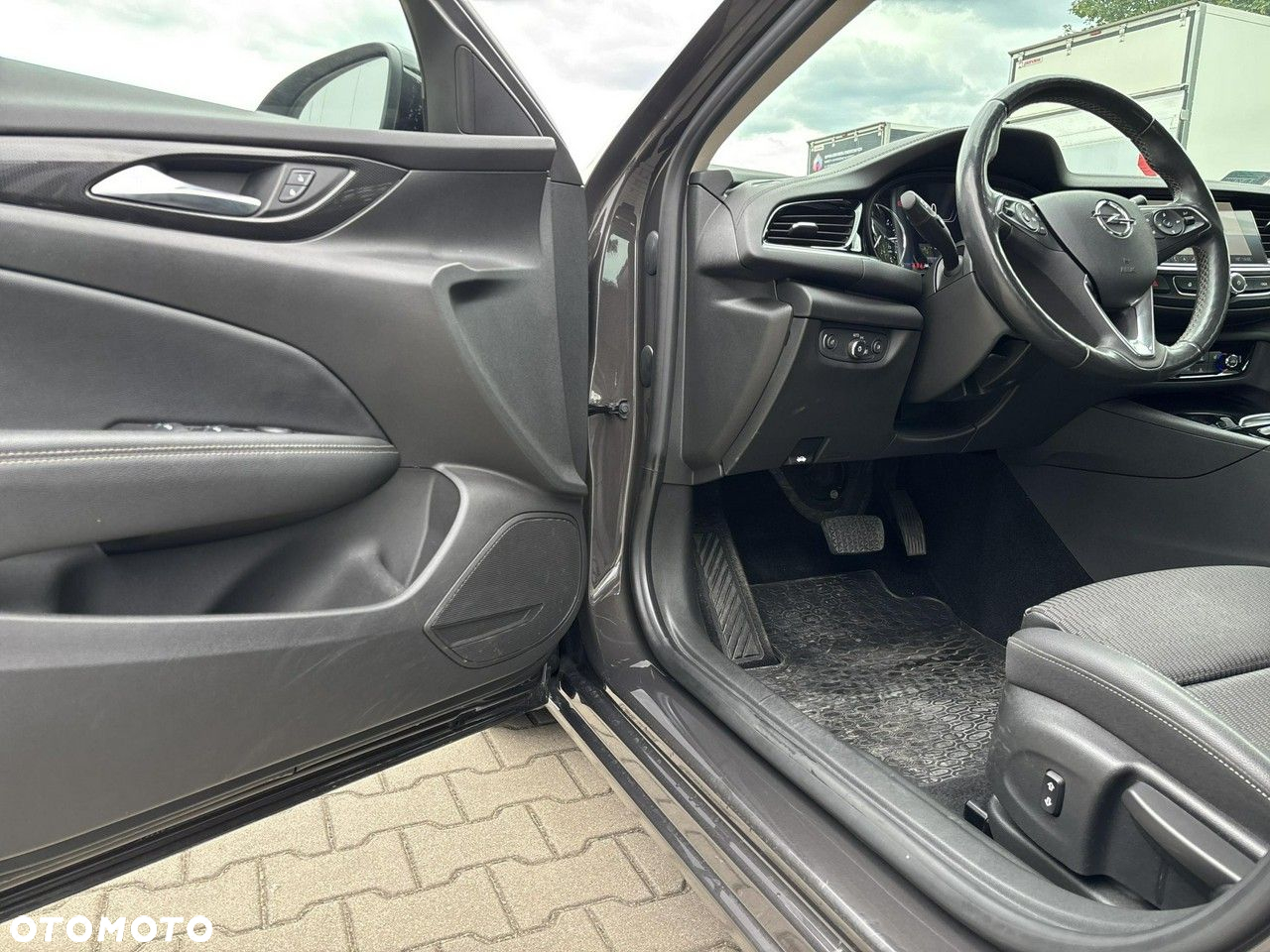 Opel Insignia 2.0 T Business Elegance S&S - 10