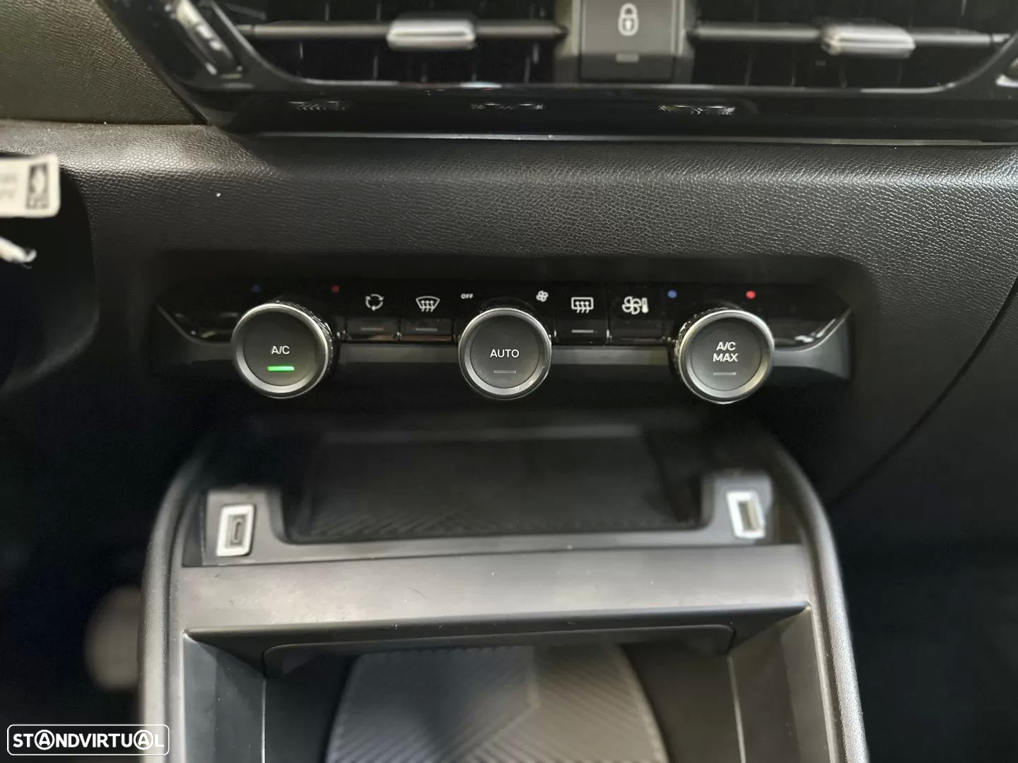 Citroën C4 1.2 PureTech Feel - 19