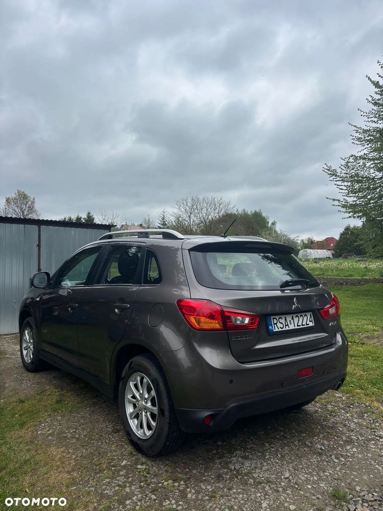 Mitsubishi ASX - 15