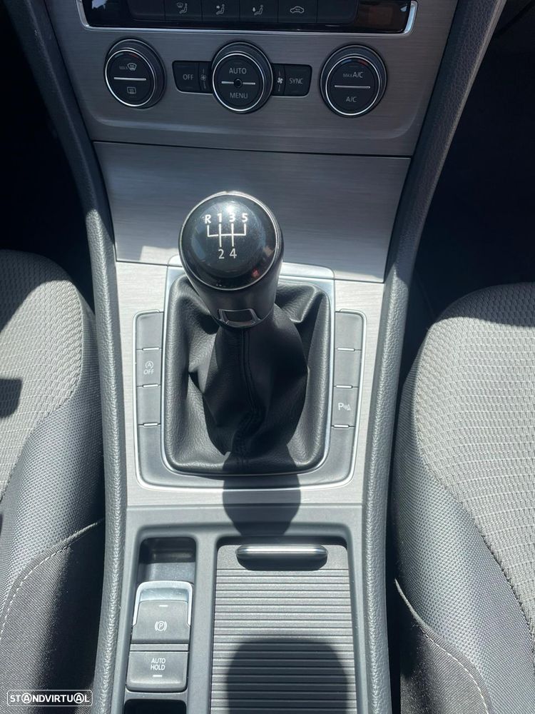 VW Golf 1.6 TDi GPS Edition - 29