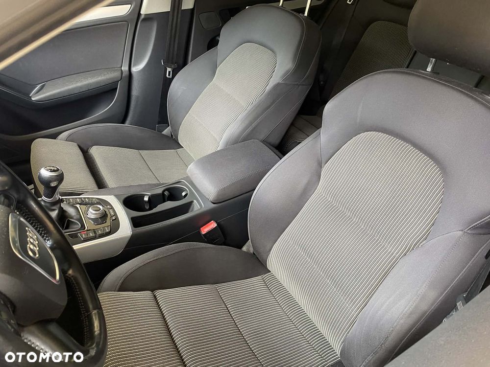 Audi A4 Limousine - 32