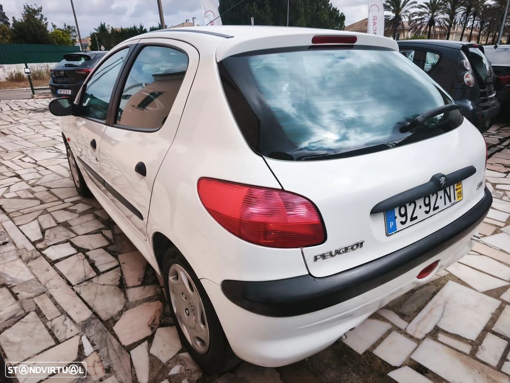 Peugeot 206 1.1 XR Présence - 2