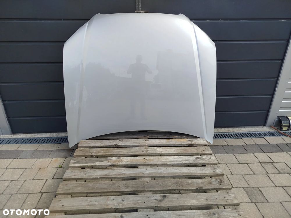 Audi A4 B7 maska przednia LY7W - 1