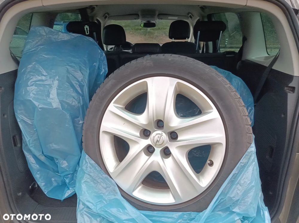 Opel Zafira - 22