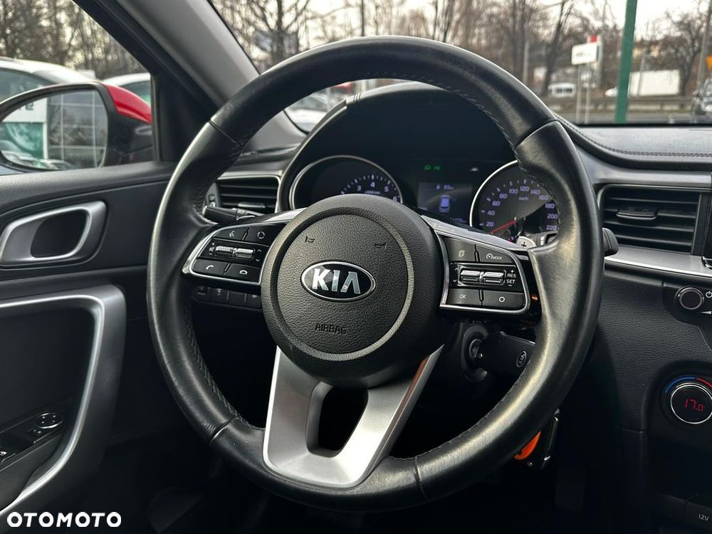 Kia Ceed 1.4 T-GDI L DCT - 11