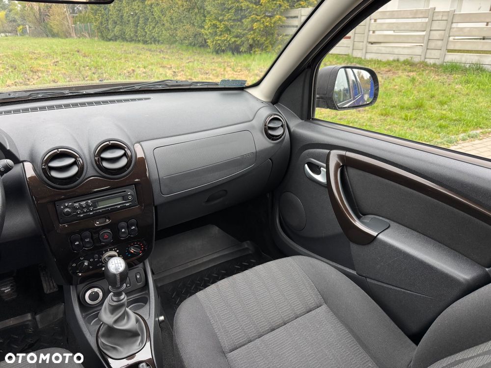 Dacia Duster 1.6 Laureate 4x4 - 13