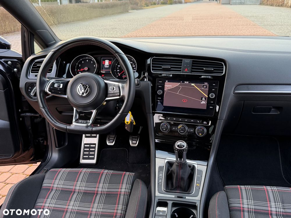 Volkswagen Golf 2.0 TSI BMT GTI Performance - 30