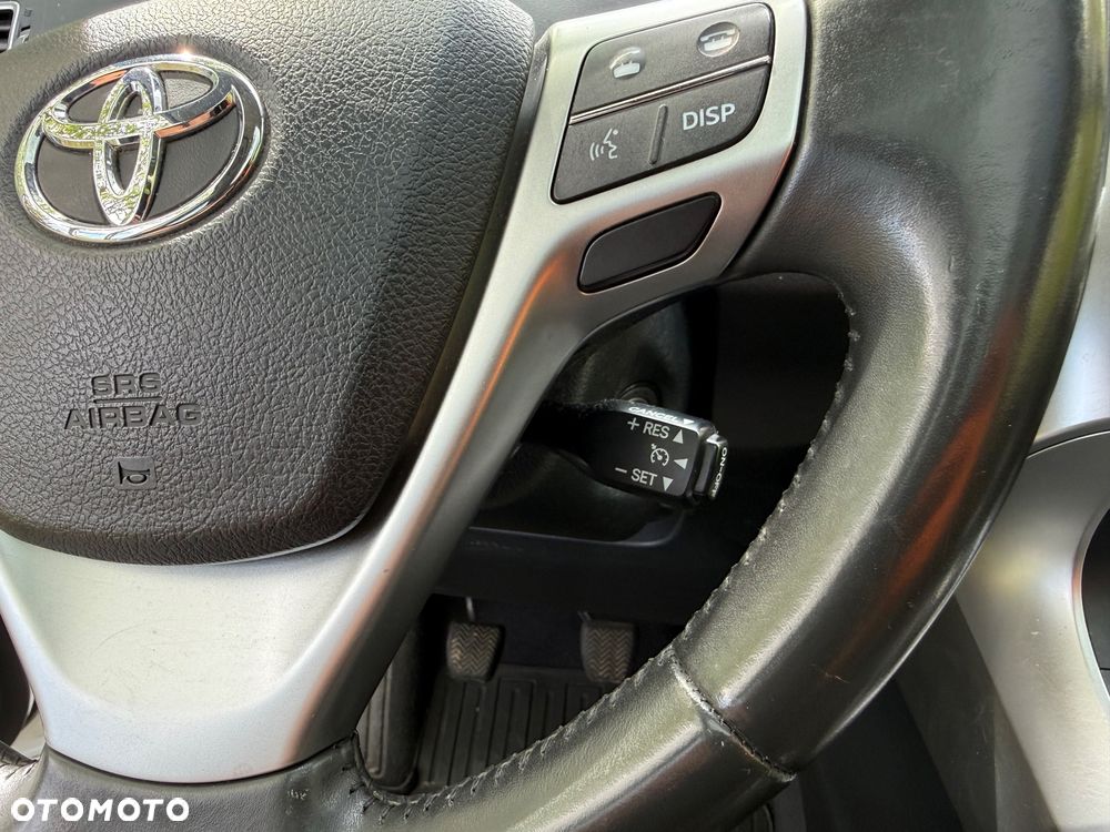 Toyota Verso 1.6 D-4D 5-Sitzer Start/Stop Skyview Edition - 28
