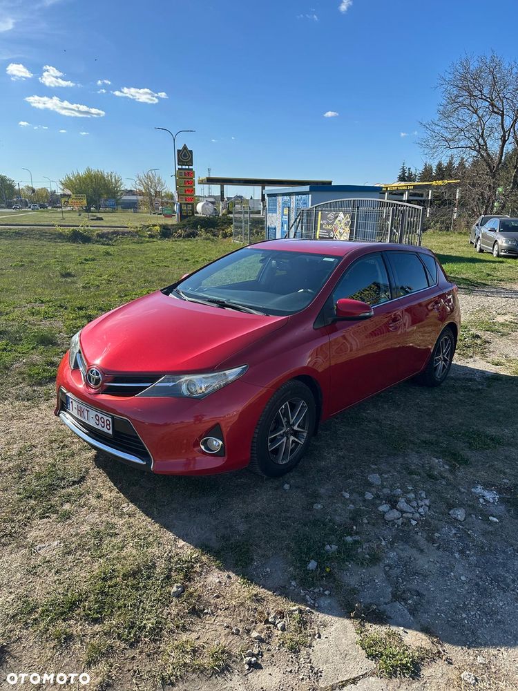 Toyota Auris 1.6 Executive - 1