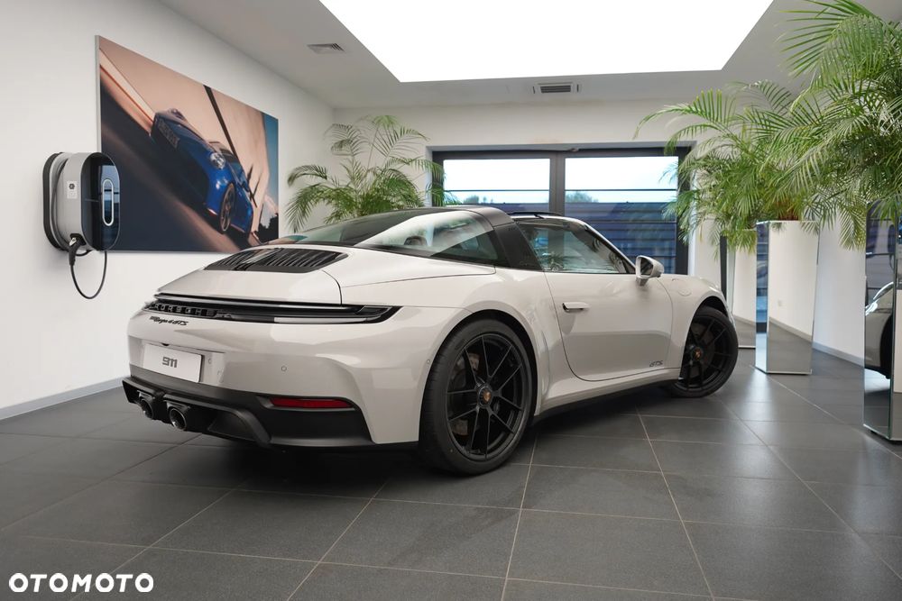 Porsche 911 Targa 4 GTS - 29