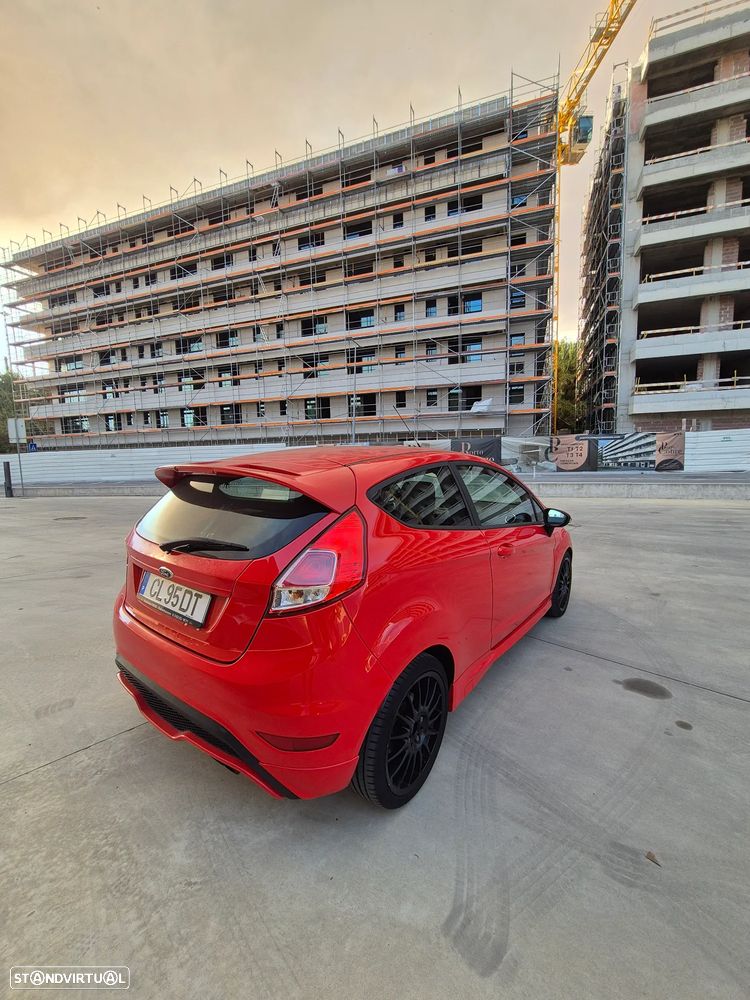 Ford Fiesta 1.6 EcoBoost c/ Pack Pele Desportiva ST - 22