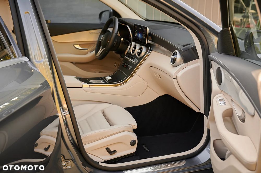 Mercedes-Benz GLC 300 e 4-Matic Business Edition - 17