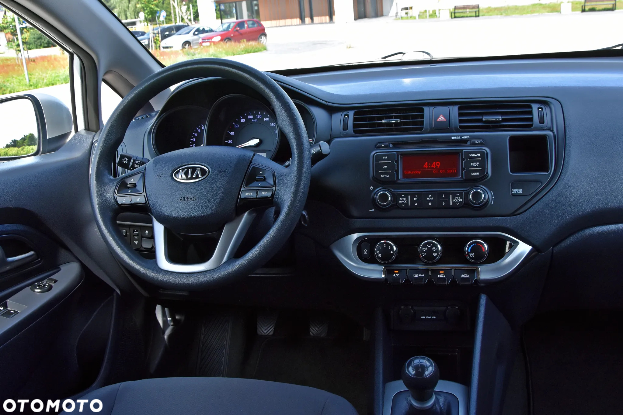 Kia Rio 1.2 Attract - 23